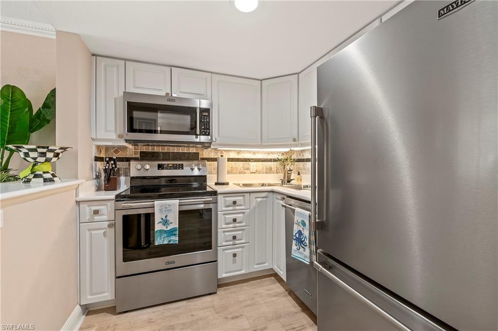 CASTLETON GARDENS - Residential Lease