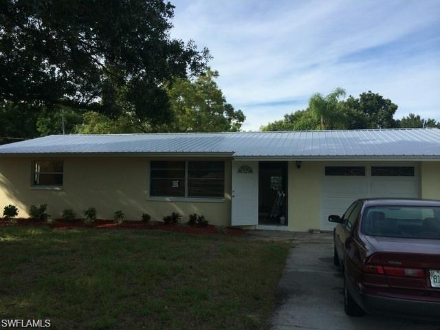 Great House on Canal in North Fort Myers that has been Renovated With New Metal Roof, New carpet, New Laminate, Refurbished cabinets and Counter tops, Freshly painted inside and out. Family room has custom made Entertainment Center. A must see house!