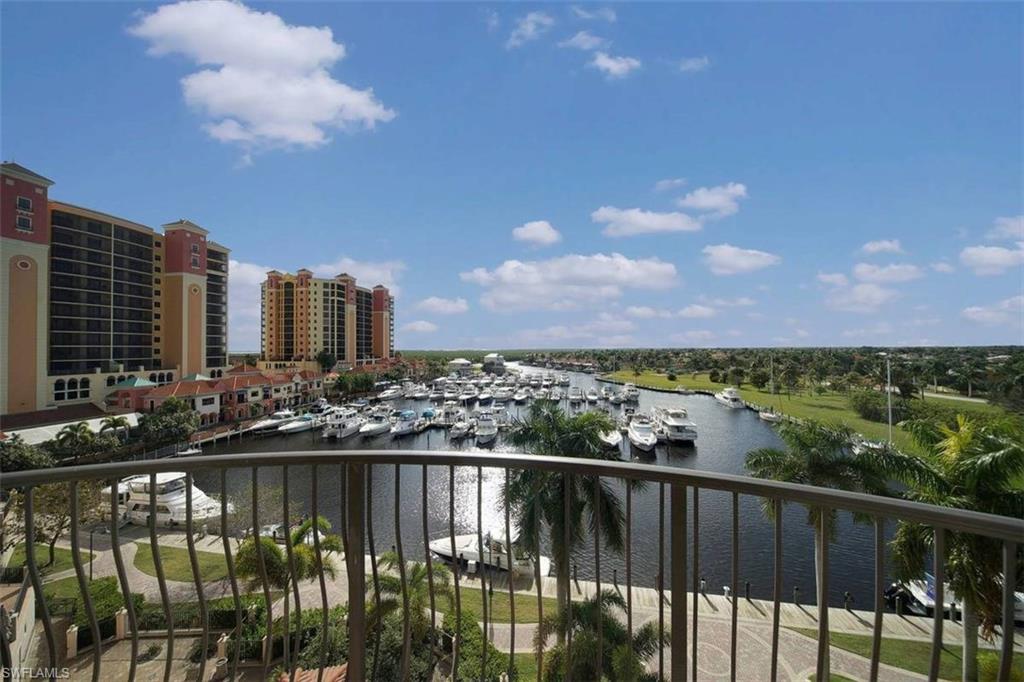 CAPE HARBOUR - Residential