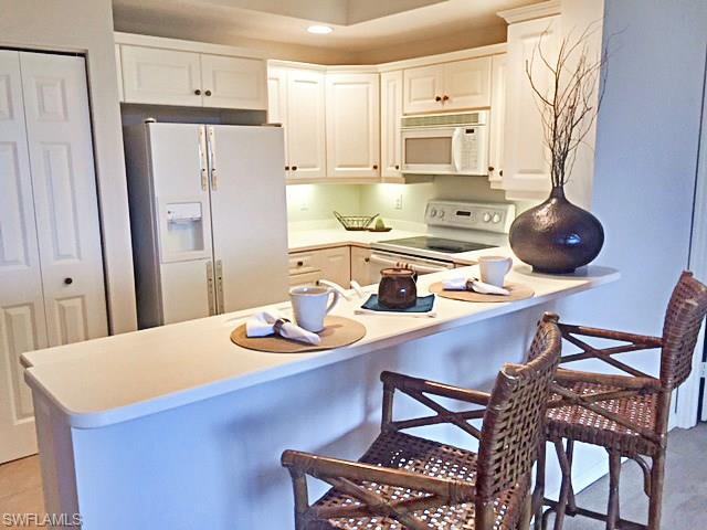 TOWER POINTE AT ARBOR TRACE - Residential