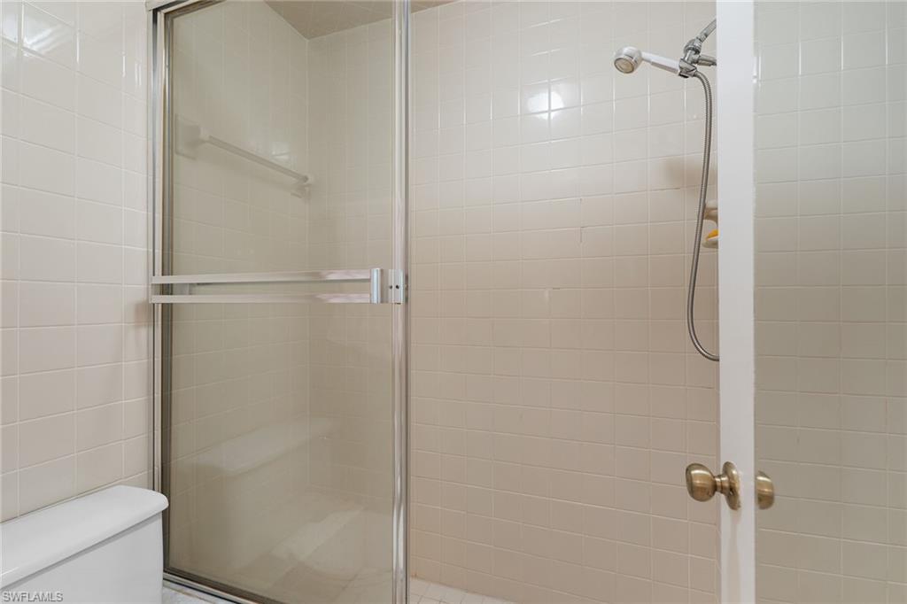 WOODMERE RACQUET CLUB - Residential