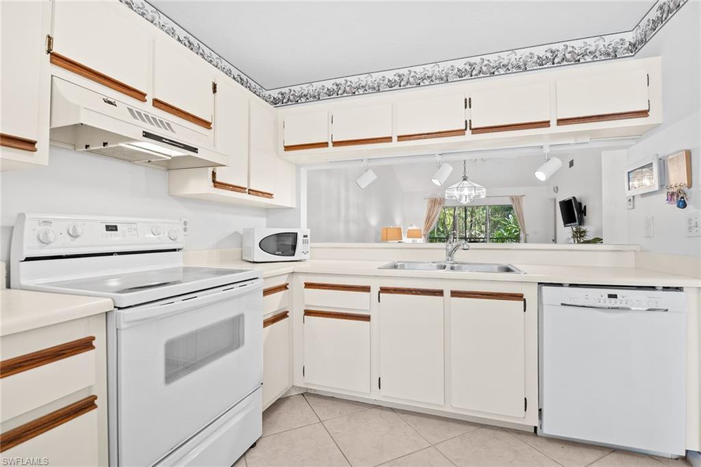 WOODMERE RACQUET CLUB - Residential