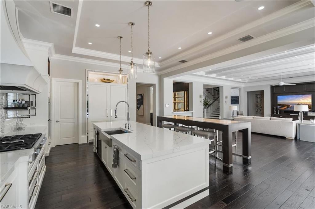 QUAIL WEST - Residential
