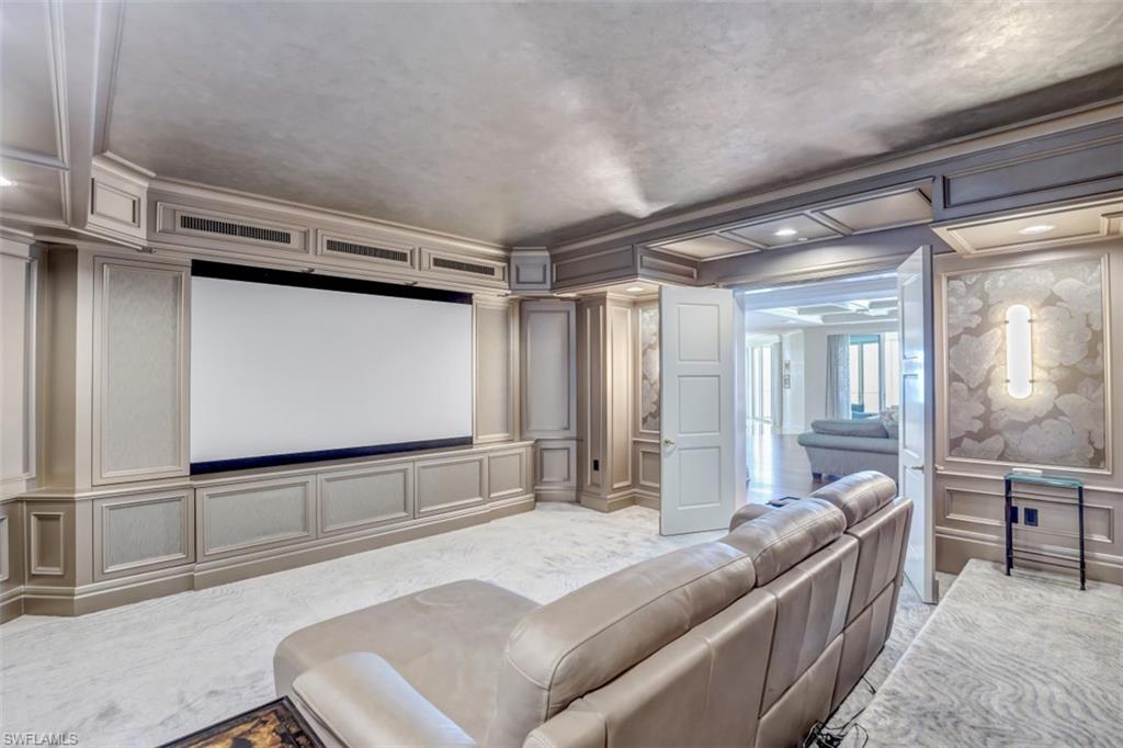 REGENT - Residential