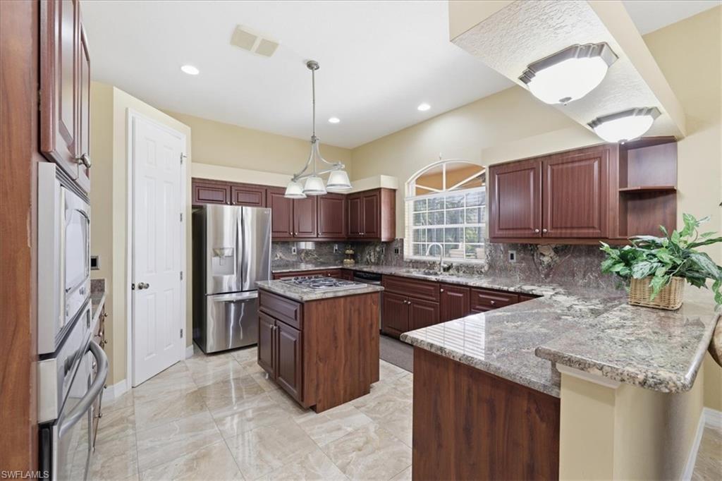 SWAN LAKE SOUTH - Residential