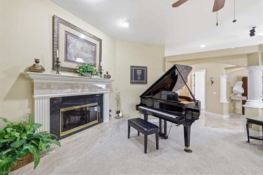SWAN LAKE SOUTH - Residential