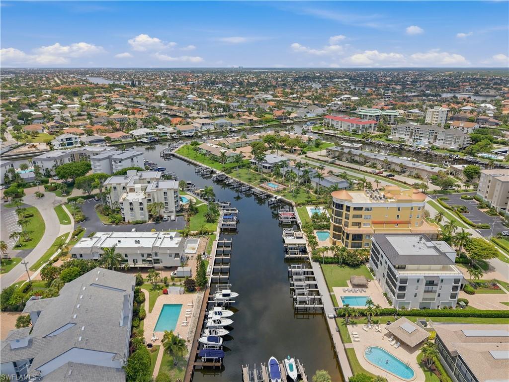 PELICAN PERCH - Residential