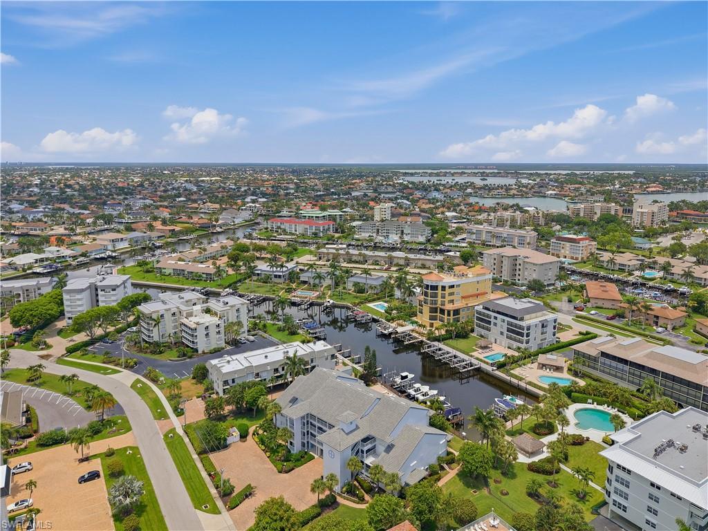PELICAN PERCH - Residential