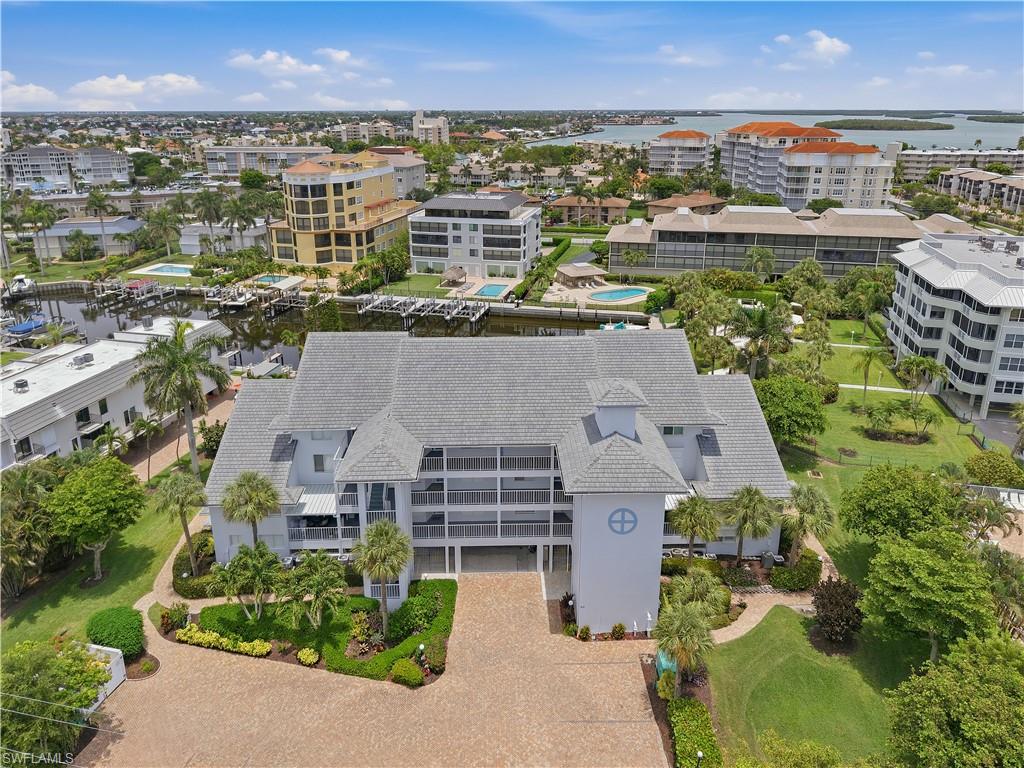 PELICAN PERCH - Residential
