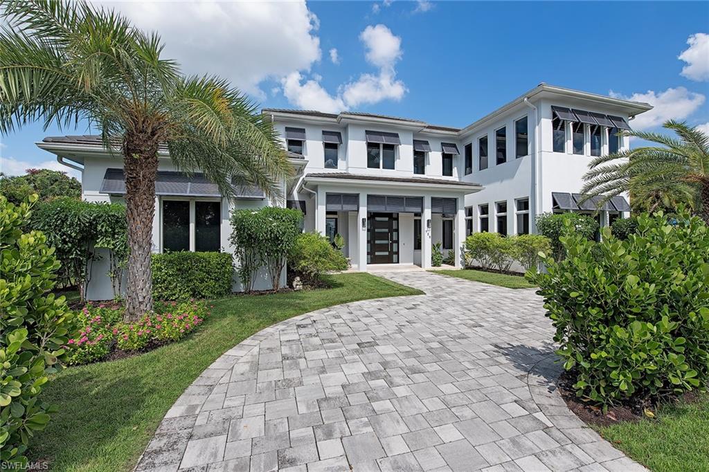 MOORINGS - Residential