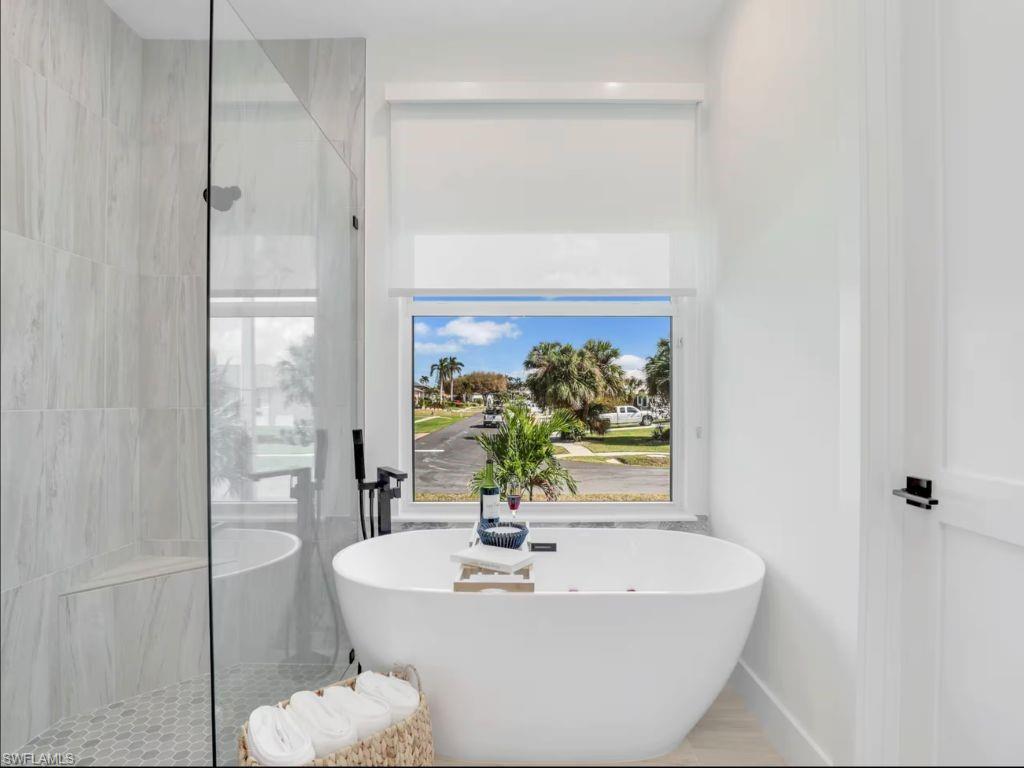 MARCO ISLAND - Residential Lease