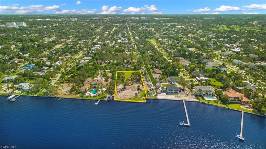 FORT MYERS - Land