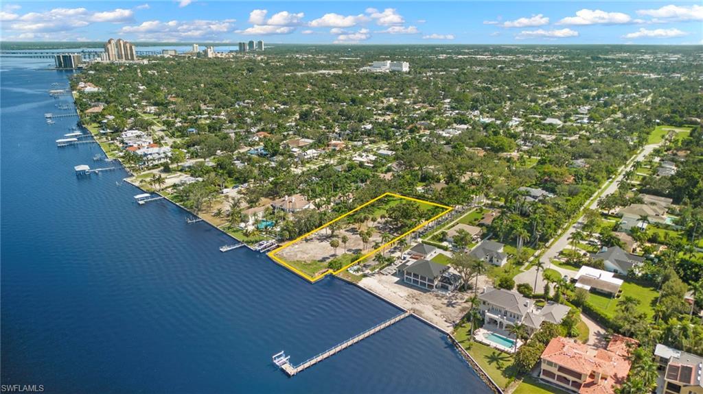 FORT MYERS - Land