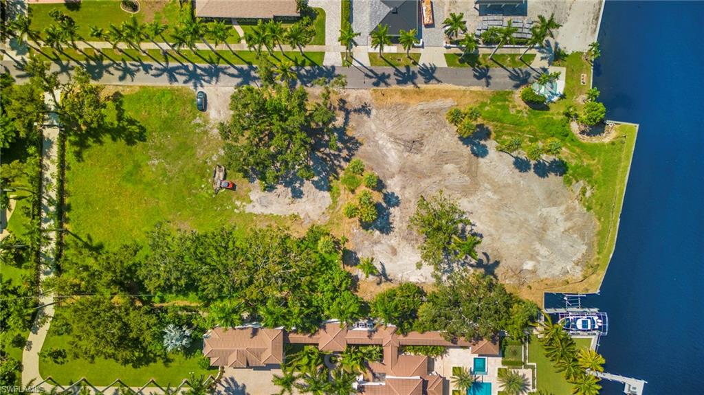 FORT MYERS - Land