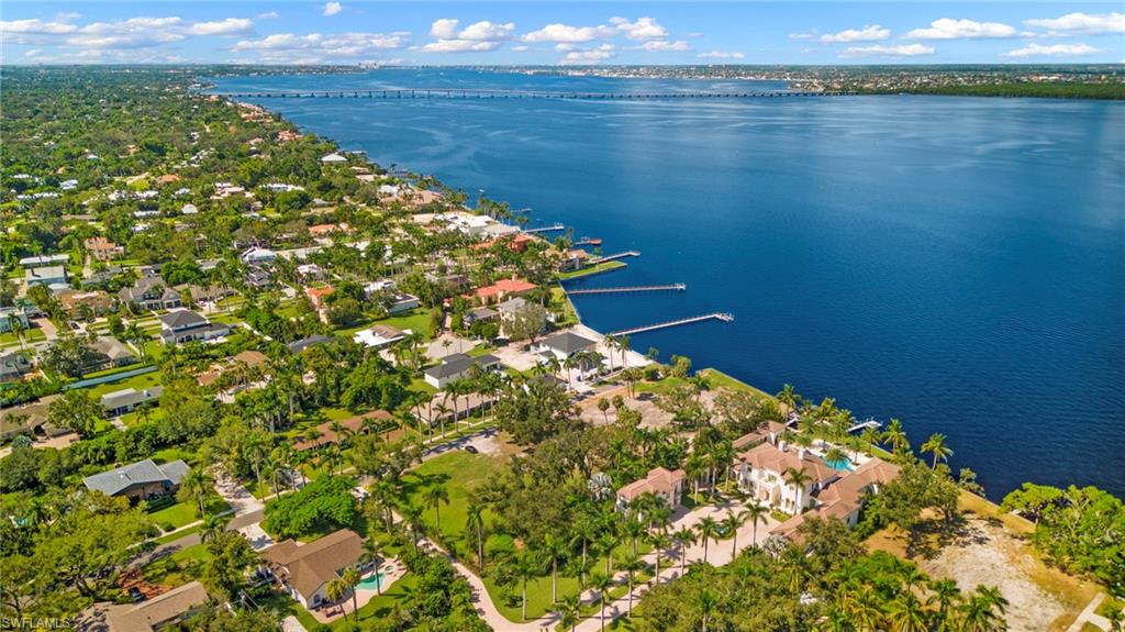 FORT MYERS - Land
