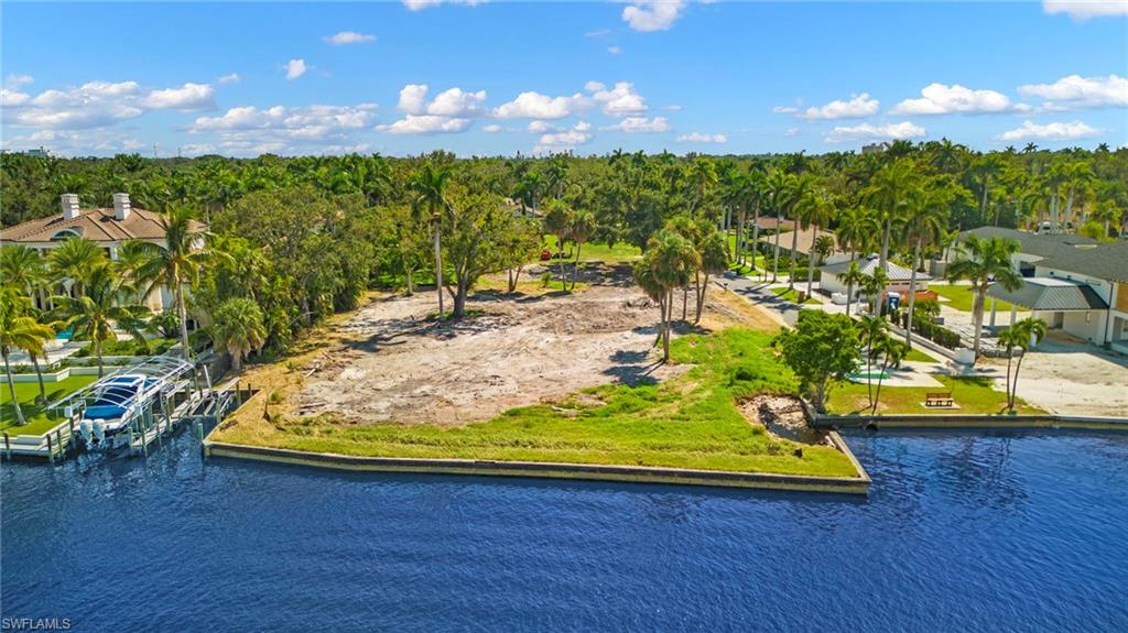 FORT MYERS - Land