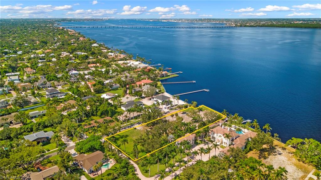 FORT MYERS - Land