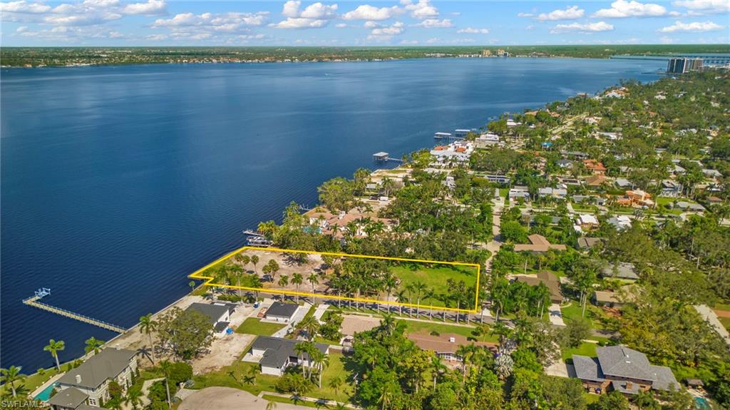 FORT MYERS - Land