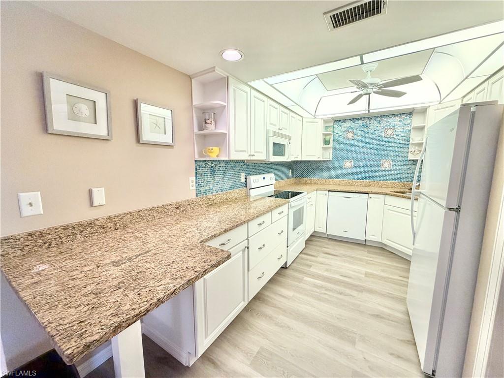 VANDERBILT VILLAS - Residential Lease