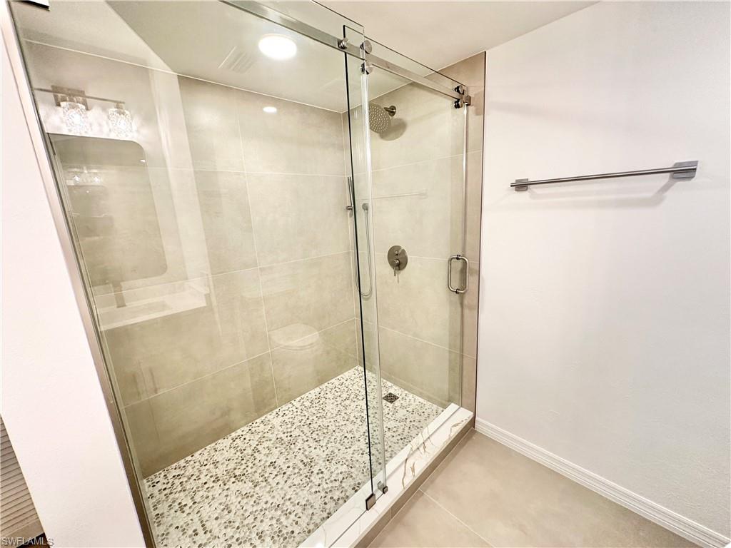 VANDERBILT VILLAS - Residential Lease