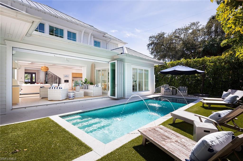 OLDE NAPLES - Residential