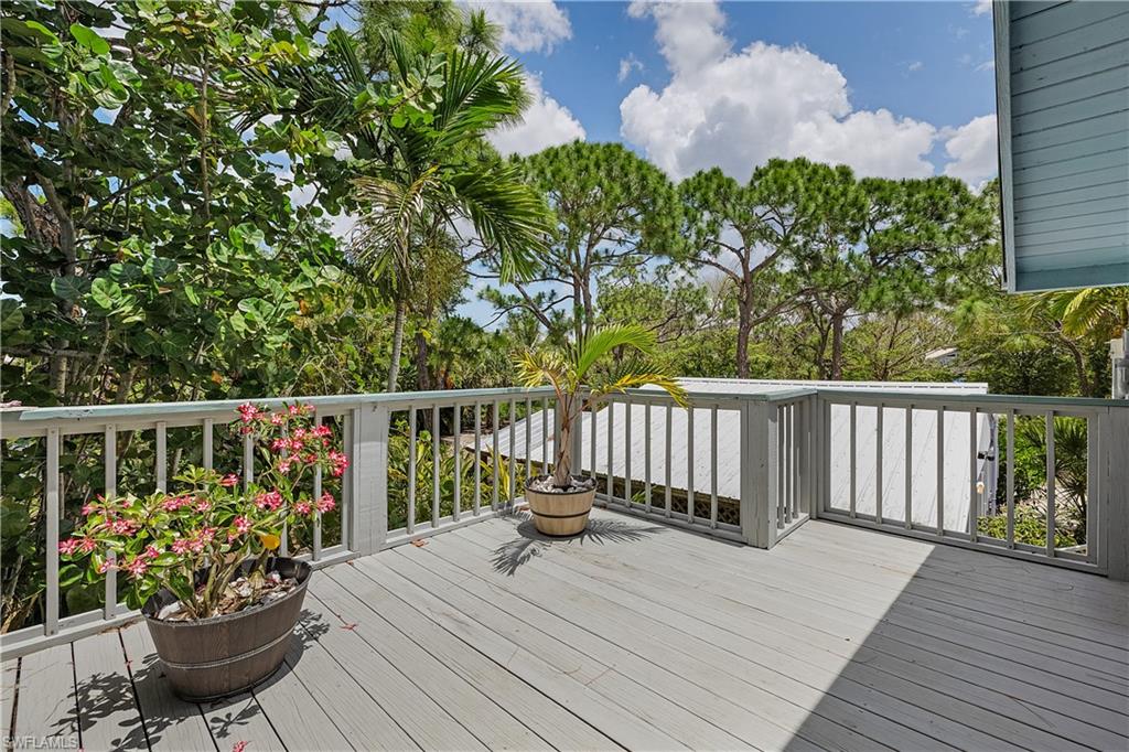 NESTING OF PINE ISLAND - Residential