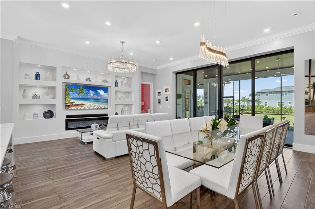 CORKSCREW ESTATES - Residential