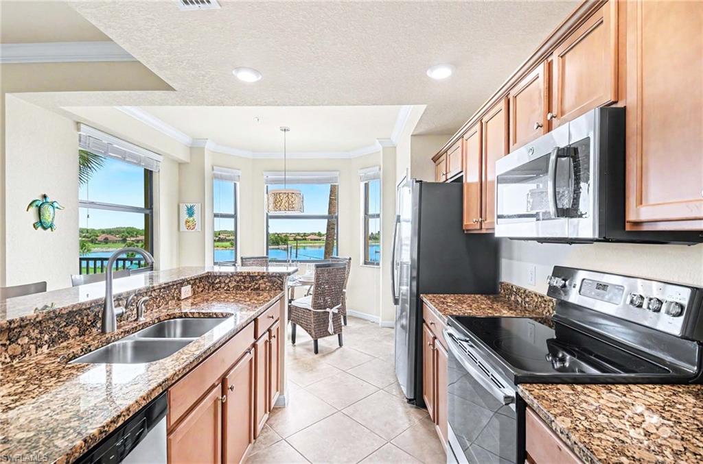 BONITA NATIONAL GOLF AND COUNTRY CLUB - Residential Lease