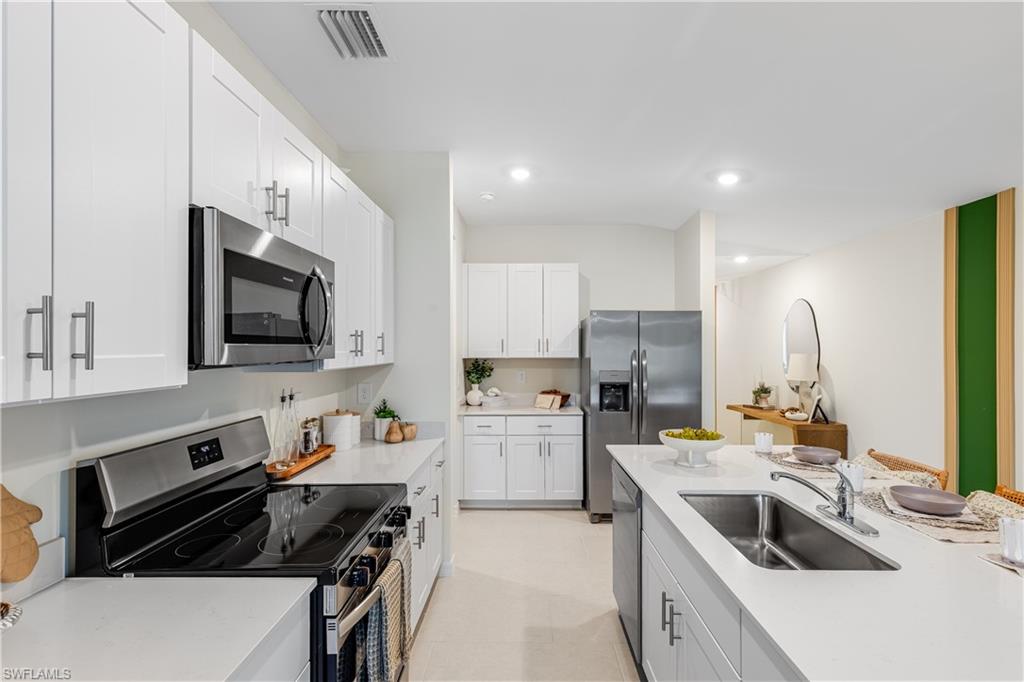 SABAL GLEN AT MIDTOWN - Residential