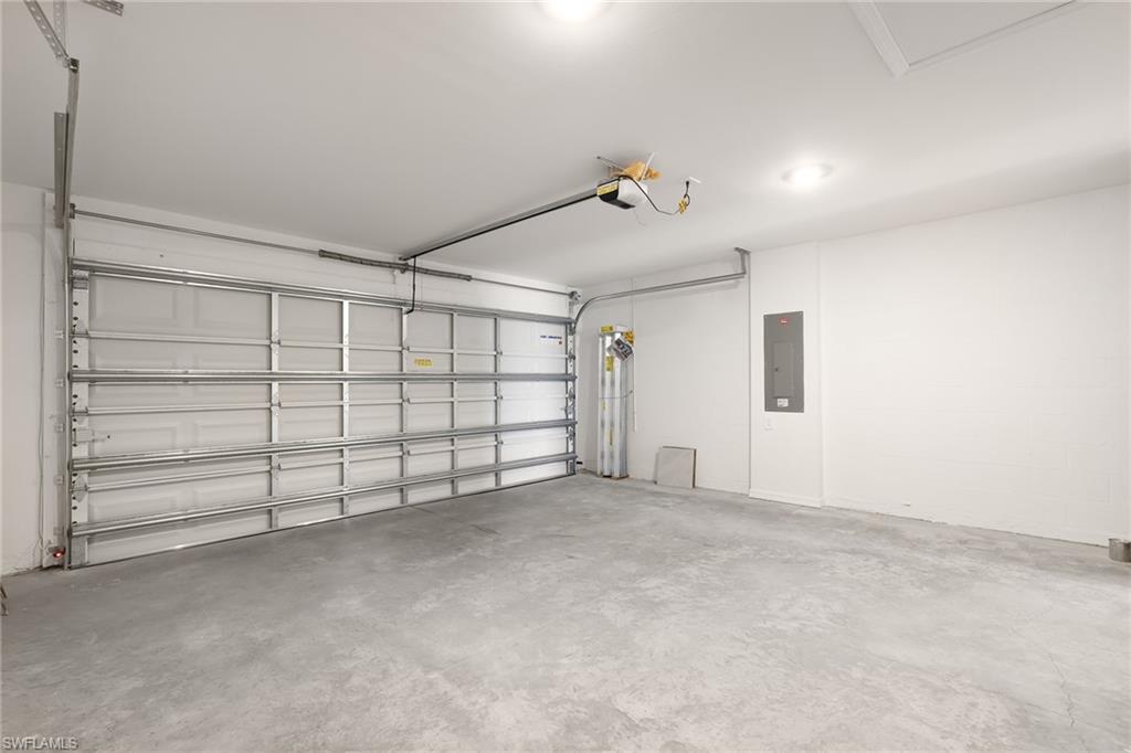 SABAL GLEN AT MIDTOWN - Residential