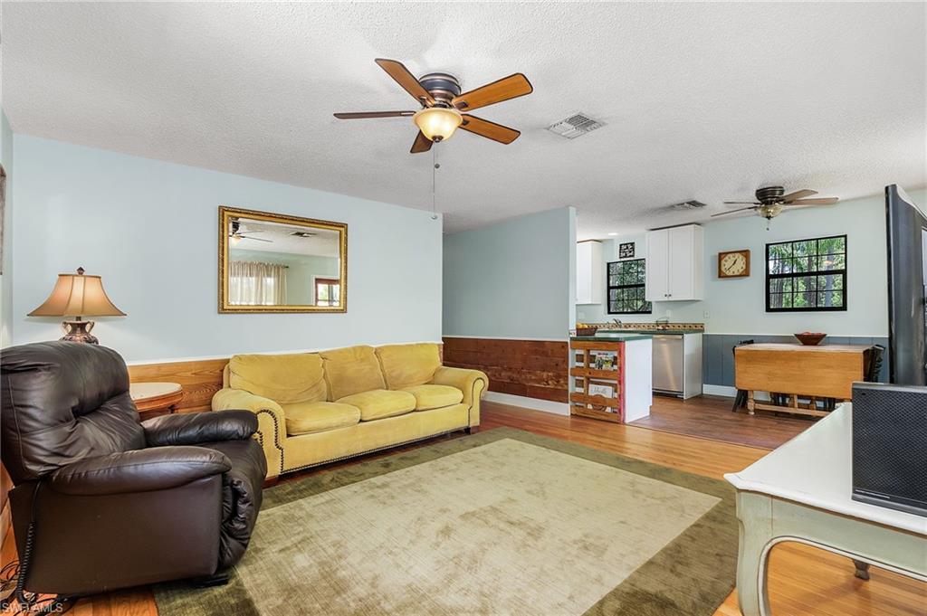 SAN CARLOS ESTATES - Residential