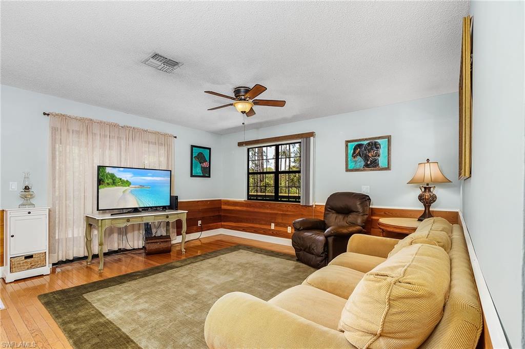 SAN CARLOS ESTATES - Residential