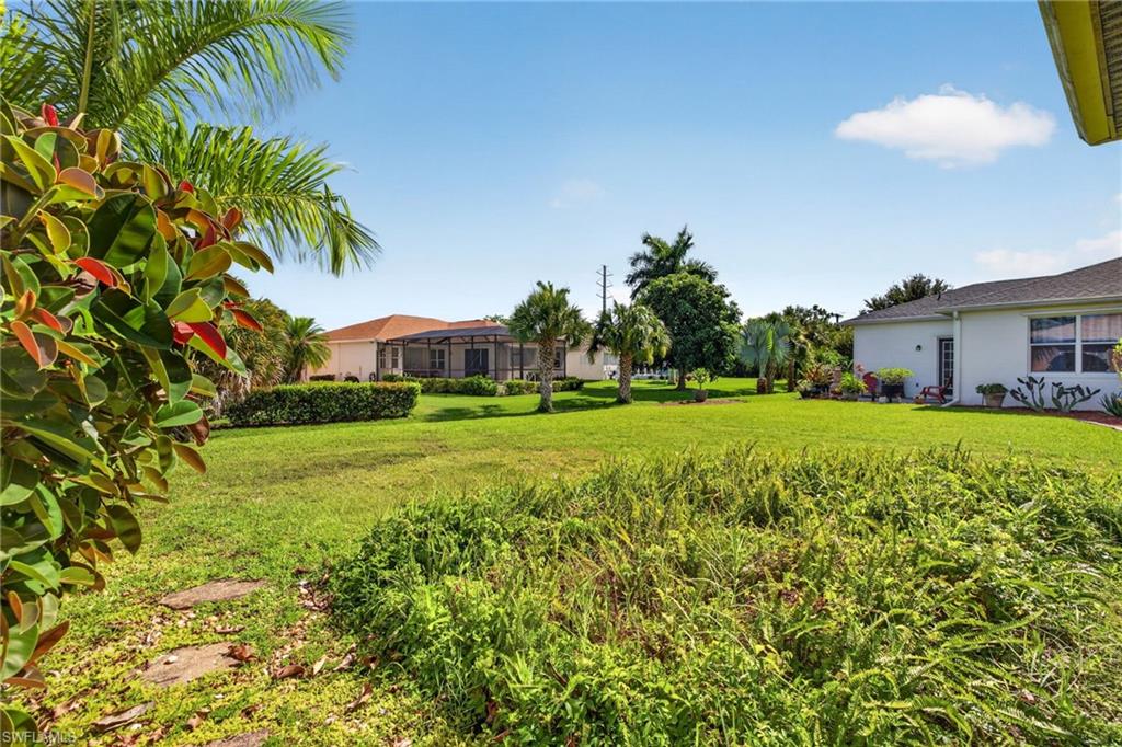 COLONY LAKES - Residential