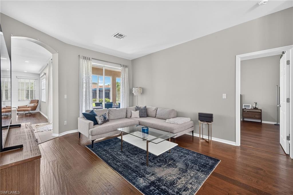 COLONY LAKES - Residential
