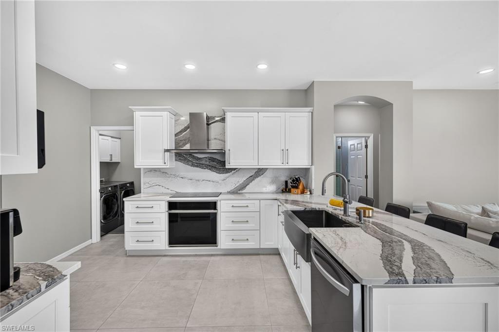 COLONY LAKES - Residential