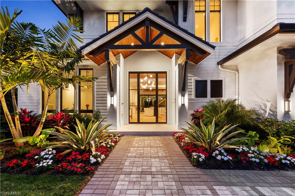 LAKE PARK - Residential