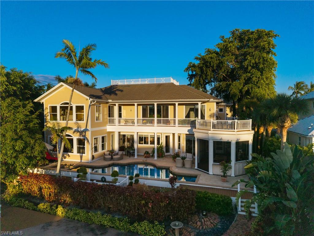 AQUALANE SHORES - Residential