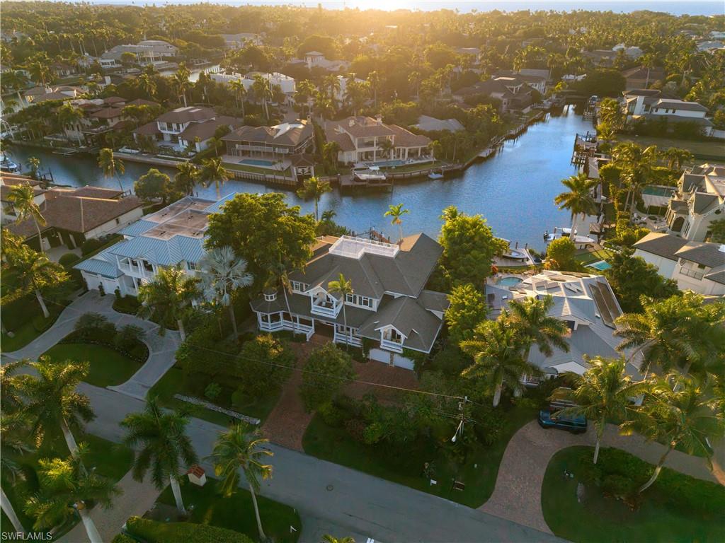 AQUALANE SHORES - Residential