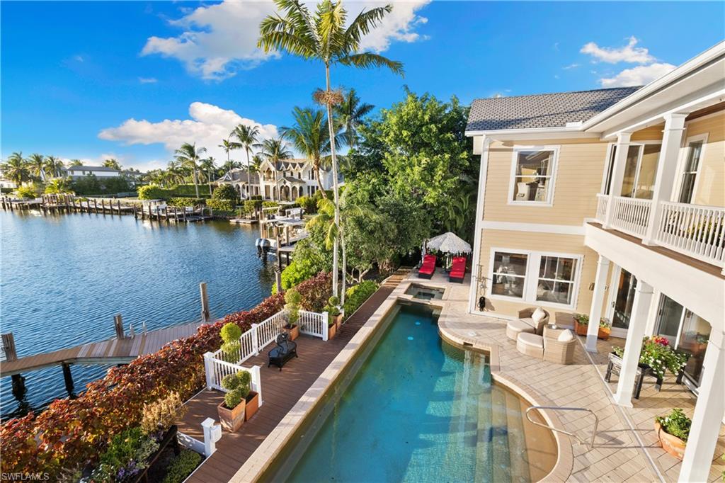 AQUALANE SHORES - Residential