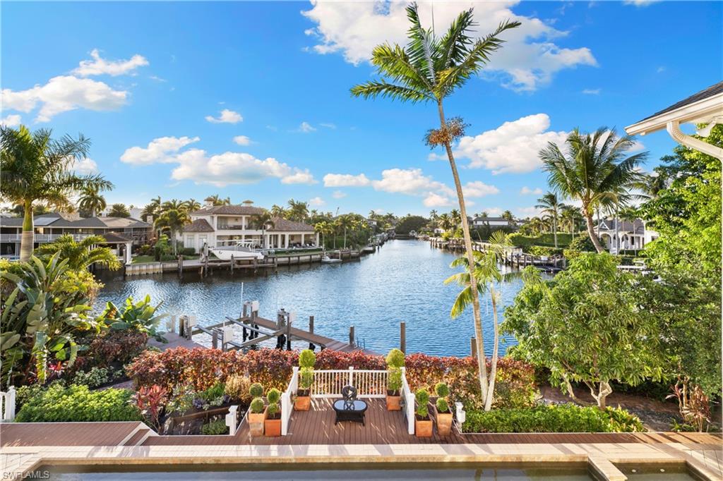 AQUALANE SHORES - Residential
