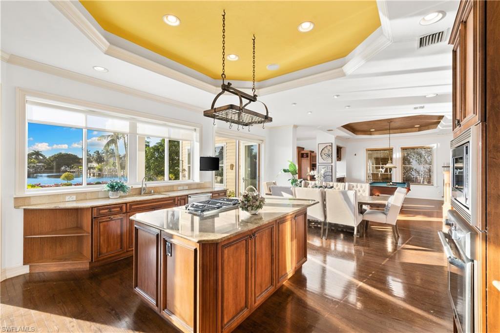 AQUALANE SHORES - Residential