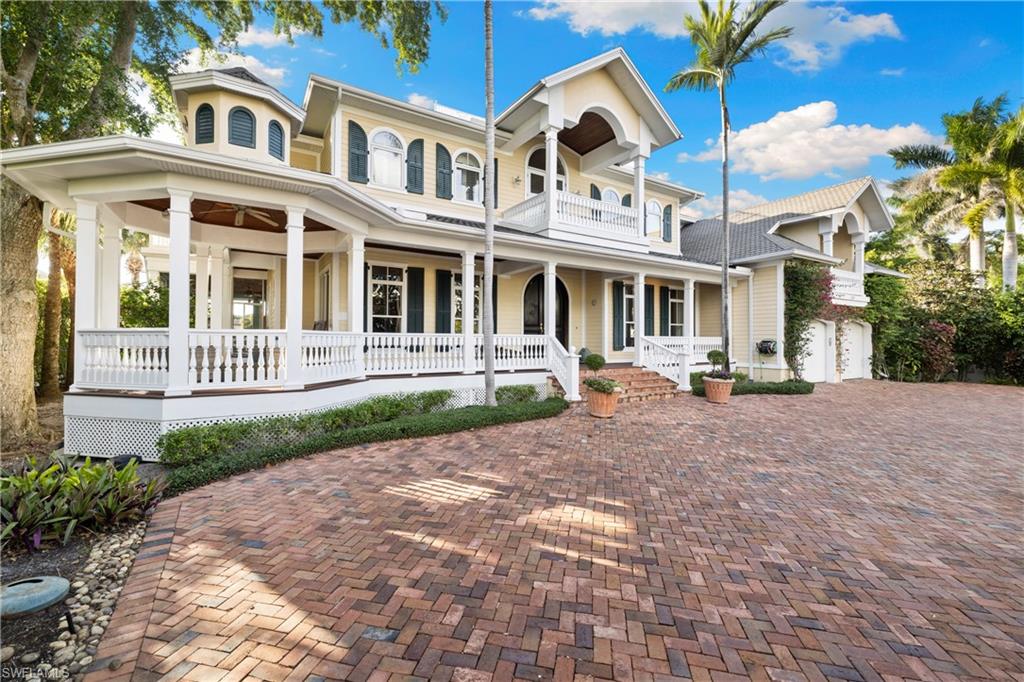 AQUALANE SHORES - Residential