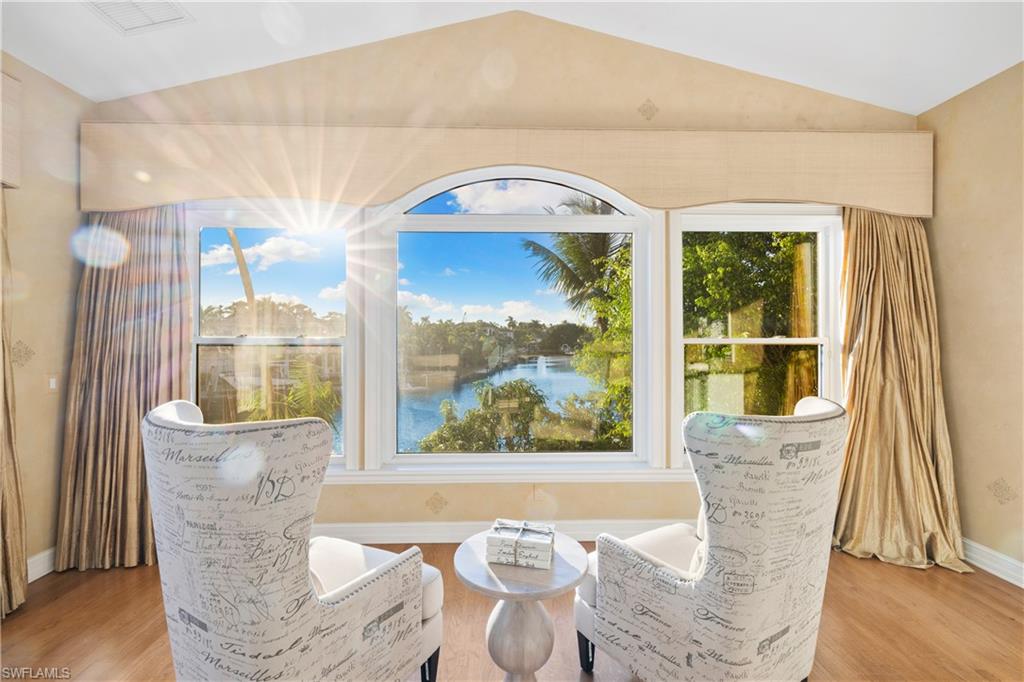 AQUALANE SHORES - Residential