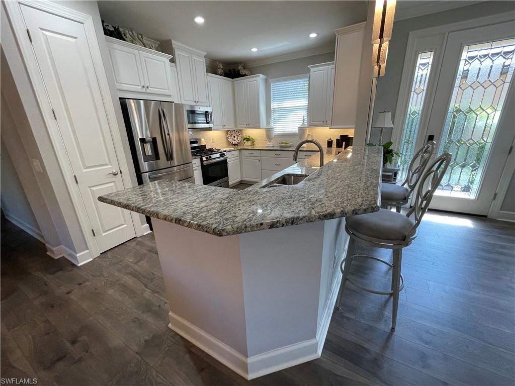 ESPLANADE AT HACIENDA LAKES - Residential Lease
