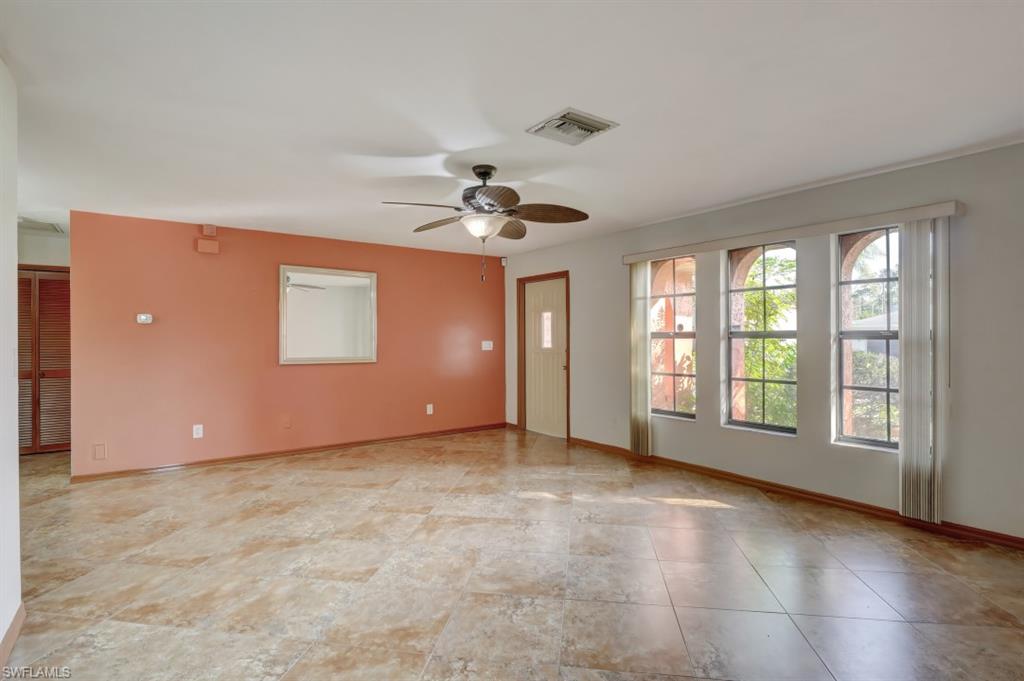 COUNTRY CLUB ESTATES - Residential