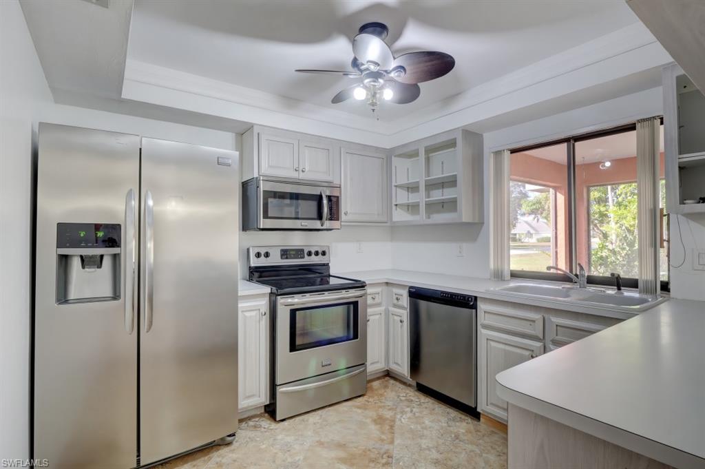 COUNTRY CLUB ESTATES - Residential