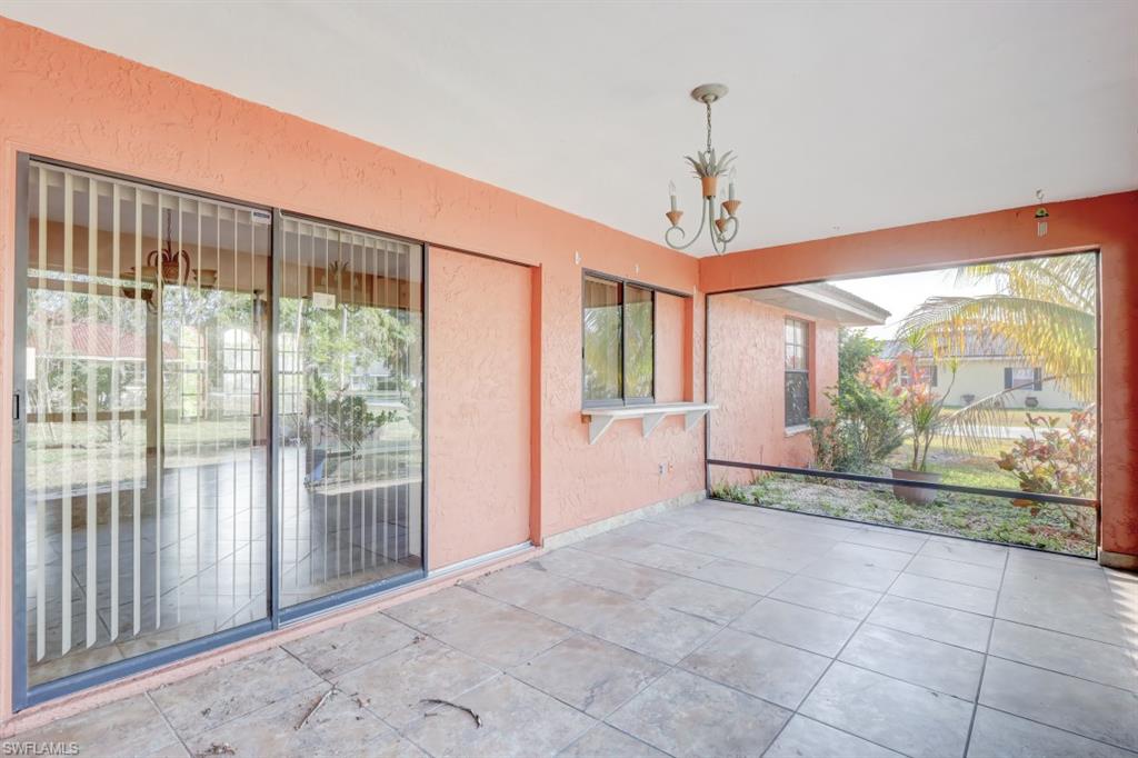 COUNTRY CLUB ESTATES - Residential