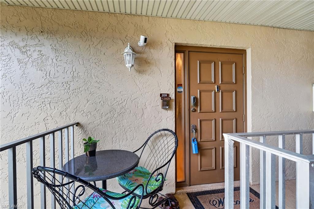 CORAL REEF CONDO - Residential