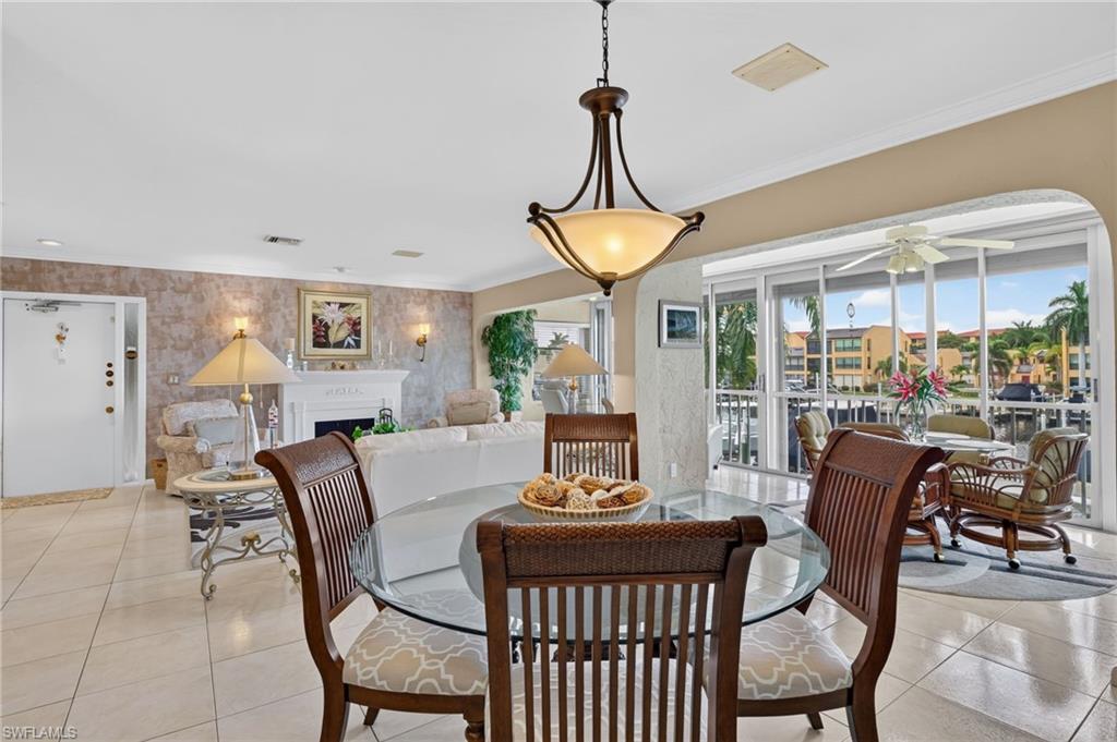 CORAL REEF CONDO - Residential