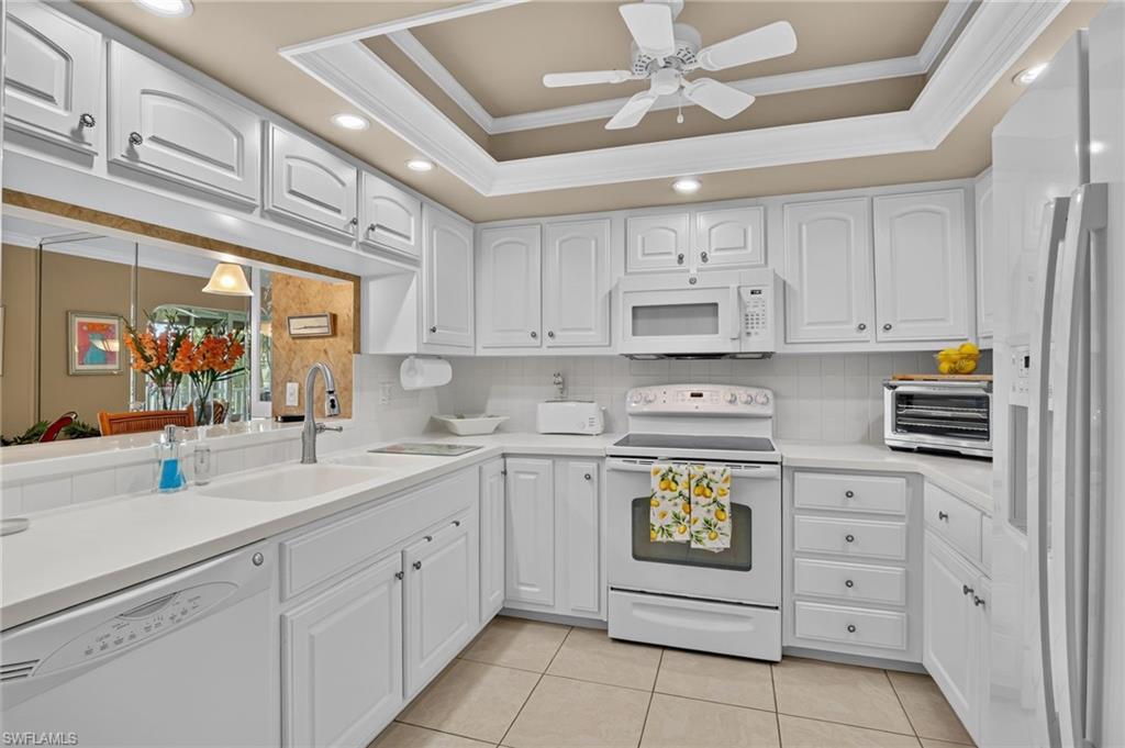 CORAL REEF CONDO - Residential